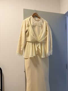 (Category: ) located in . Submitted by shopwithnylaa (Listing ID 1459339736, Image 1). Description: .