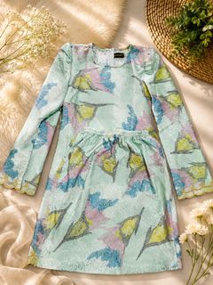 (Category: ) located in . Submitted by revivecloset99 (Listing ID 1459427411, Image 1). Description: .