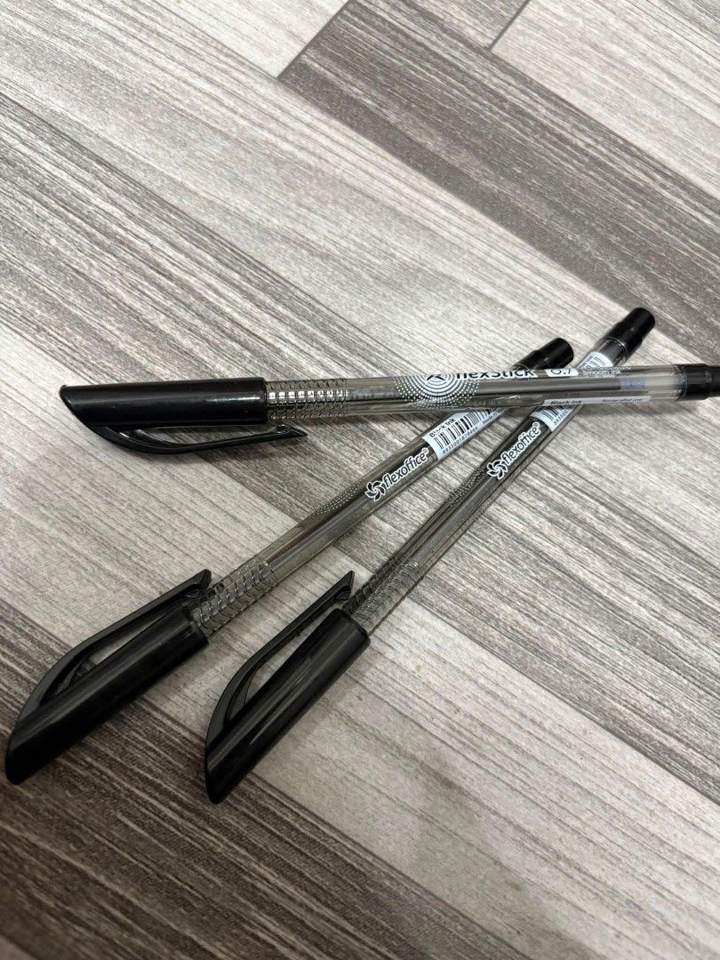 ballpen 10pcs (Category: Stationery & School Supplies) located in Talisay. Submitted by arnilynluc61194 (Listing ID 1459487054, Image 2). Description: mahal ni xa sa mall. get 10pcs for 70 only📍 black and blue color available.