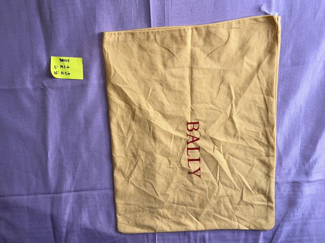 BALLY DUST BAG (Category: Luxury Bags & Wallets) located in General Santos City (Dadiangas). Submitted by grasya_12 (Listing ID 1459307133, Image 1). Description: THRIFTED DUST BAG • Measurements are already indicated in the photo • Issue: need wash • Please check all photos carefully before purchasing. 🤎.