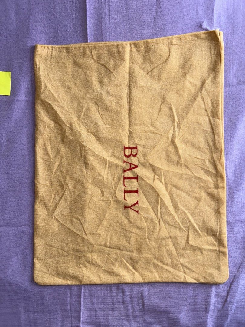 BALLY DUST BAG (Category: Luxury Bags & Wallets) located in General Santos City (Dadiangas). Submitted by grasya_12 (Listing ID 1459307133, Image 2). Description: THRIFTED DUST BAG • Measurements are already indicated in the photo • Issue: need wash • Please check all photos carefully before purchasing. 🤎.