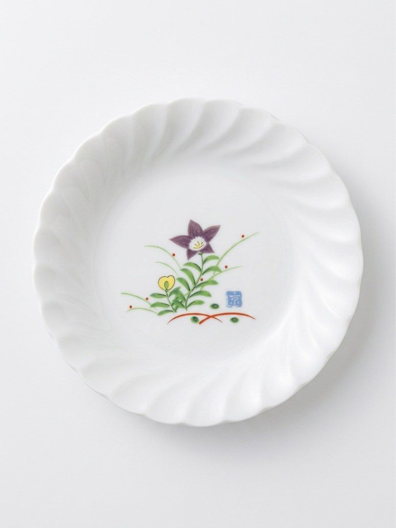 Bellflower small plates (Category: Other Kitchenware & Tableware) located in Manila. Submitted by rlab_japan_thrift (Listing ID 1459398732, Image 1). Description: Japanese Vintage Bellflower Ceramic Small Dish Set (Set of 3) 🪻✨ Beautiful white ceramic dish set featuring delicate purple bellflower (Kikyo) art, a traditional stamp signature, and elegant swirl fluted edges. Perfect for serving side dishes, condiments, or desserts! * Quantity: Set o
