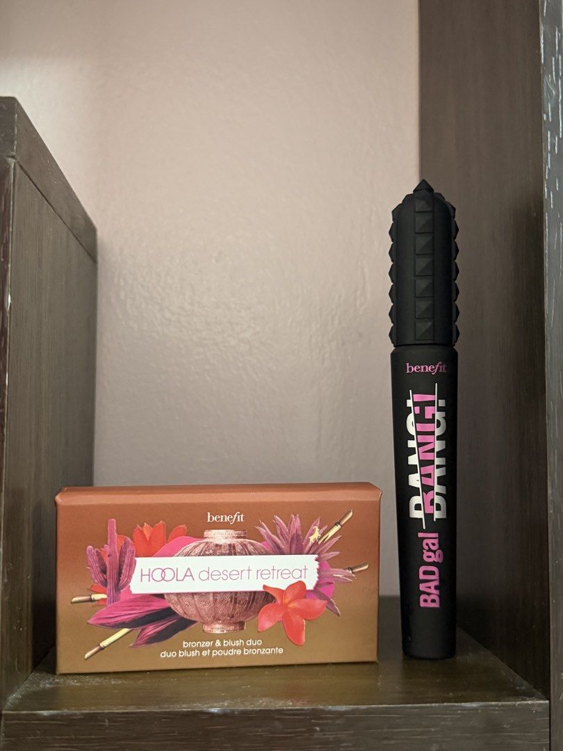 Benefit Bronzer Blush Duo + Mascara (Category: Makeup) located in Antipolo. Submitted by hiekeyana (Listing ID 1459404530, Image 1). Description: Never been used Rfs: Accidentally bought 2 800 Mascara (individual) 1,000 Blush (individual) 1,600 FOR BOTH Willing to Negotiate .