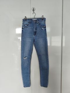 (Category: ) located in . Submitted by smilefashion08 (Listing ID 1459306115, Image 1). Description: .