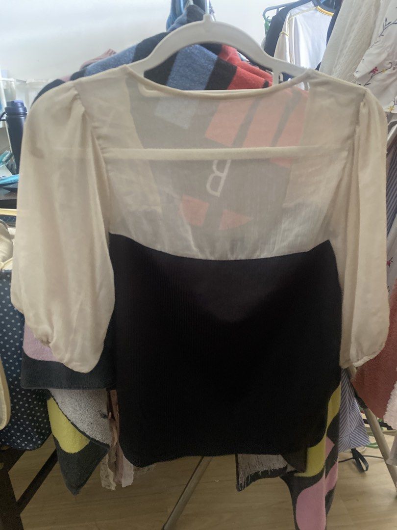Black and White Puff Sleeve Square Neck Top (Category: Blouses) located in Caloocan City. Submitted by fdecl (Listing ID 1459305151, Image 2). Description: - Black ribbed bodice - Sheer white puff sleeves - Square neckline - Voluminous sleeves - Versatile for going out - Easy to pair with jeans or skirts.