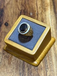(Category: ) located in . Submitted by AntiqueAuthenticSG (Listing ID 1459430905, Image 1). Description: .