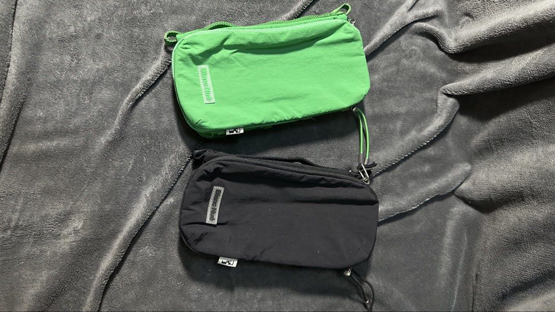 Blanc Nue Capsule Carrier (Green) (Category: Purses & Pouches) located in Quezon City. Submitted by lala.sonnybbs (Listing ID 1459418920, Image 1). Description: decluttering! ₱800 each loc: cubao qc.