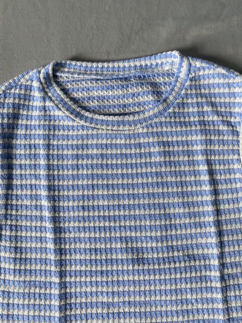 Blue Striped vest (Category: Sleeveless) located in Manila. Submitted by klnjjo (Listing ID 1459330812, Image 3). Description: used once lang Xs-s.