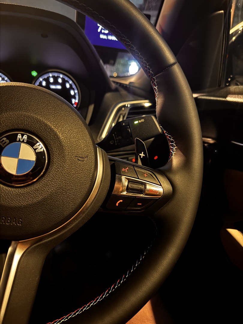 BMW 2 Series Convertible 218i Sport (A) (Category: Used Cars) located in Singapore. Submitted by kaiwei89 (Listing ID 1459289643, Image 3). Description: BMW 218i convertible .