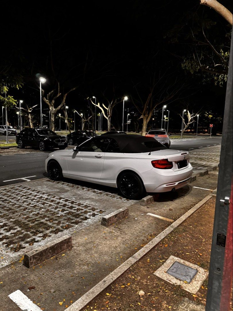 BMW 2 Series Convertible 218i Sport (A) (Category: Used Cars) located in Singapore. Submitted by kaiwei89 (Listing ID 1459289643, Image 2). Description: BMW 218i convertible .