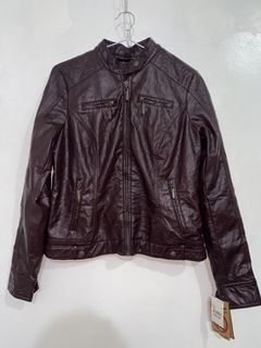 (Category: ) located in . Submitted by macyjoythrift (Listing ID 1459472716, Image 1). Description: .