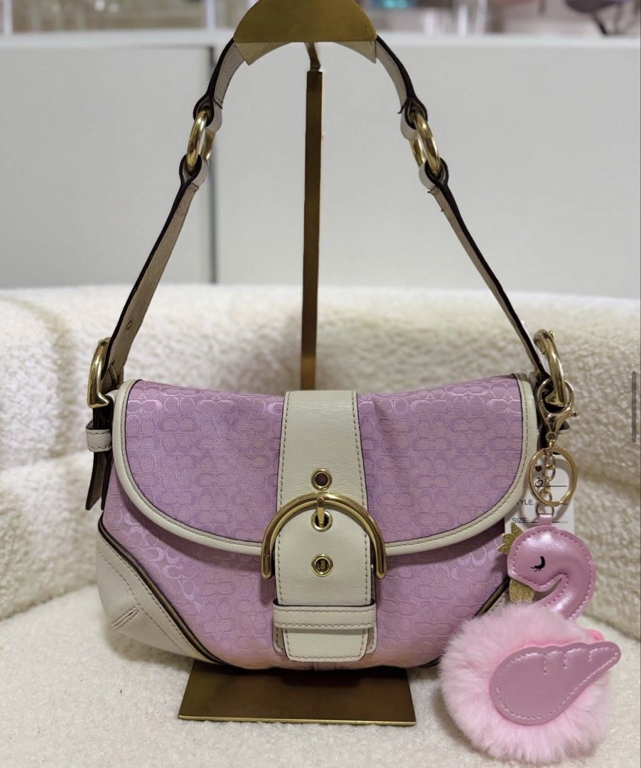C🫧ach Soho Mini - PINK (Category: Shoulder Bags) located in Cavite. Submitted by beaucollective (Listing ID 1459351961, Image 1). Description: Authentic Vintage Coach Bags Dm for inquiries 🥰.