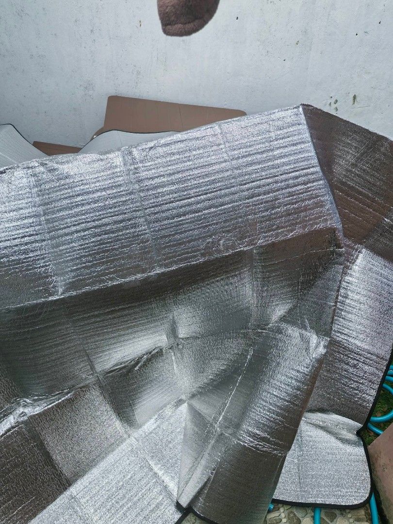 Camping / Picnic Insulated Mat (Category: Hiking & Camping) located in Cebu City. Submitted by dudes_villanueva (Listing ID 1459326614, Image 3). Description: Camping / Picnic Insulated Mat 📌 Very very big. Di ko na measure mahirapan lang ako sa buhay. 📌 Small scuff not a big issue..