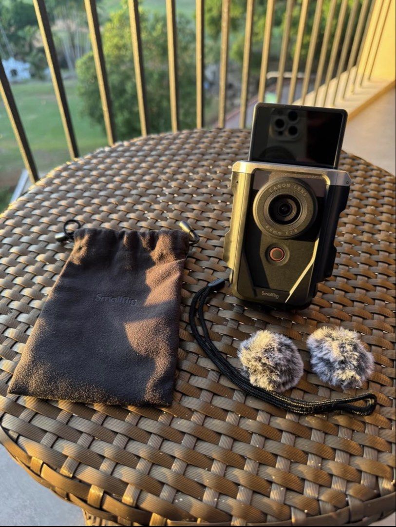 Canon PowerShot V10 Vlogging Camera with SmallRig Cage & Mics (Category: Cameras) located in Lapu Lapu. Submitted by thegentleedit.ph (Listing ID 1459389795, Image 1). Description: - Canon PowerShot V10 camera - ideal for vlogging & content creation - Includes SmallRig cage for added versatility - Comes with two furry microphone windscreens for clear audio - Features a SmallRig pouch for easy transport - Unique flip-up screen for effortless self-