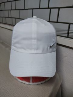 (Category: ) located in . Submitted by ek_thriftstore90 (Listing ID 1459389503, Image 1). Description: .