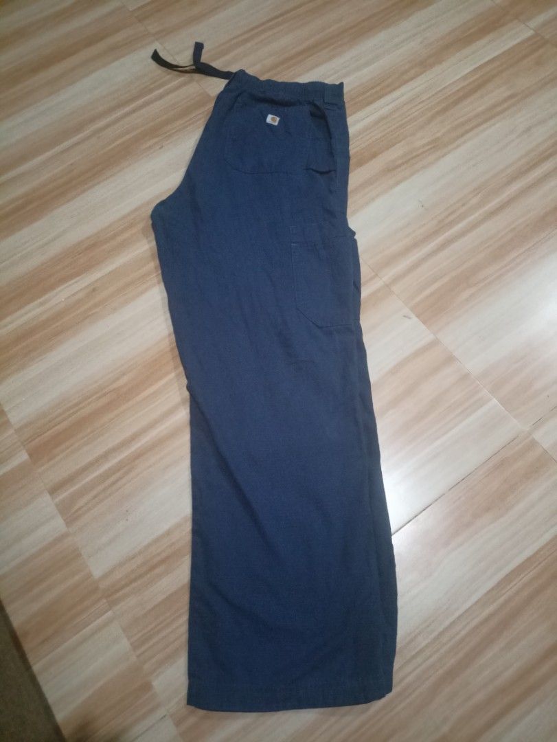 Carharrt cargo pant/scrub pants (Category: Activewear) located in Digos. Submitted by nitsk198719470 (Listing ID 1459488368, Image 1). Description: Carhart cargo pants/scrub waistline 36 Length 39.