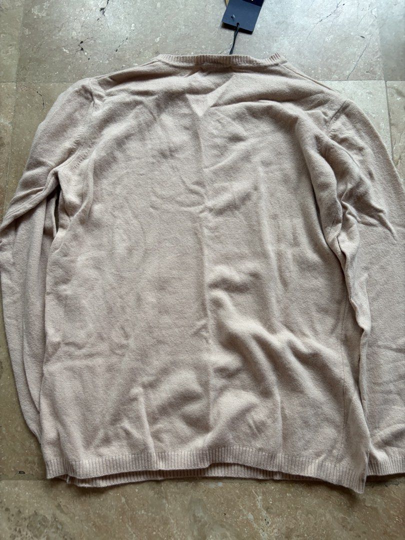 Cavalli Class V-neck Sweater, Cream (Category: Longsleeves) located in Quezon City. Submitted by tidyup.lara (Listing ID 1459291378, Image 3). Description: Size XXXL Shoulder 17” Bust 40”+ Waist 40”+ Length 28” Condition 8/10: unused, just stored, but in good condition .