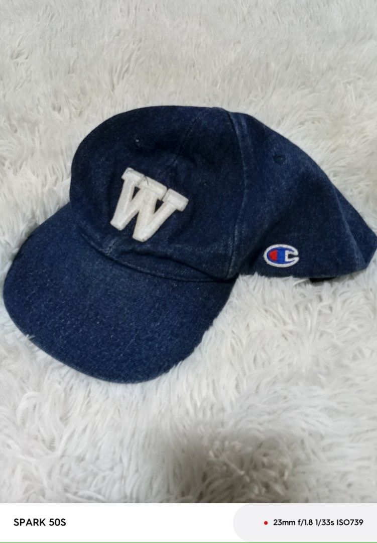 Champion (Category: Caps & Hats) located in Maria Aurora. Submitted by mr.gamarcha1928 (Listing ID 1459419086, Image 3). Description: set of 3 champion brand beanie bucket hat dadhat all excellent condition.