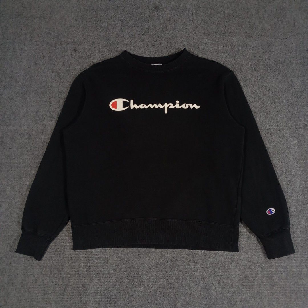Champion Crewneck Sweatshirt (Category: Coats, Jackets and Outerwear) located in Taguig. Submitted by sito. (Listing ID 1459417683, Image 1). Description: Champion Crewneck Sweatshirt Size: Large Length: 24 Width: 22 Color rate: 9/10 Issue: NONE Good Condition This piece is PRIZE, We can deal, Mate! Hit the message so we can Negotiate. 📩 🏷️ : ₱ 299 🌏 : We ship worldwide via DHL! For our local customers, we also offer J&T and Lalamove for faste