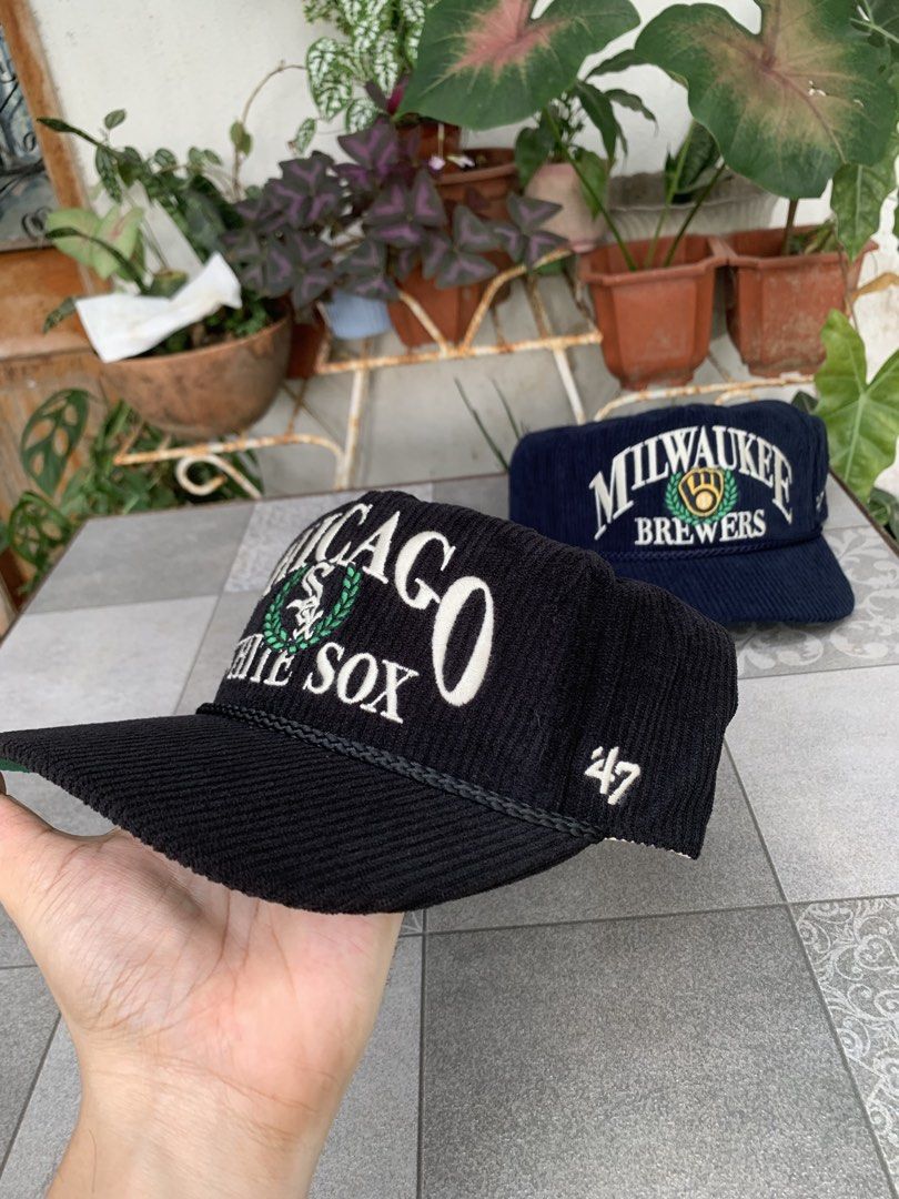 Chicagow White Sox (Category: Caps & Hats) located in Nato. Submitted by sellerphytz (Listing ID 1459324451, Image 2). Description: Mabisang Salakot (Cords).