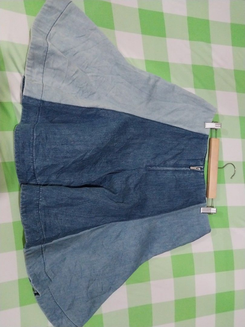 Christian Dior Denim Patchwork Skirt (Category: Luxury Apparel) located in Manila. Submitted by PrinceDani.Clothing (Listing ID 1459342691, Image 3). Description: Christian dior denim skirt Size 30-31in width 21in length excellent condition .