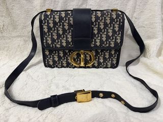 (Category: ) located in . Submitted by princessthriftbags (Listing ID 1459299126, Image 1). Description: .