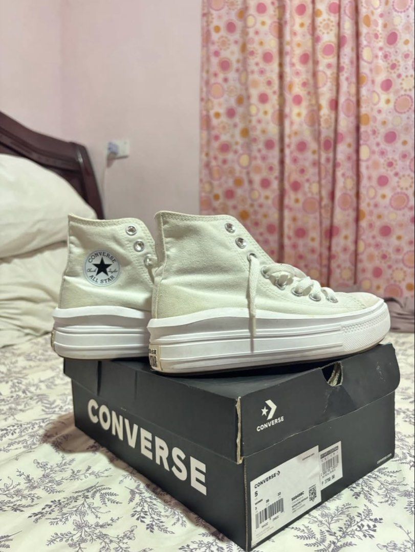 CHUCK TAYLOR ALL STAR MOVE HIGH (Category: Sneakers) located in Iba. Submitted by byshannenkeith (Listing ID 1459339291, Image 1). Description: US Size 35 EUR Size 5 22 CM With minimal stains that can be removed with proper washing PM for LP.