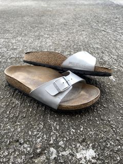 (Category: ) located in . Submitted by vault.apparels (Listing ID 1459323078, Image 1). Description: .