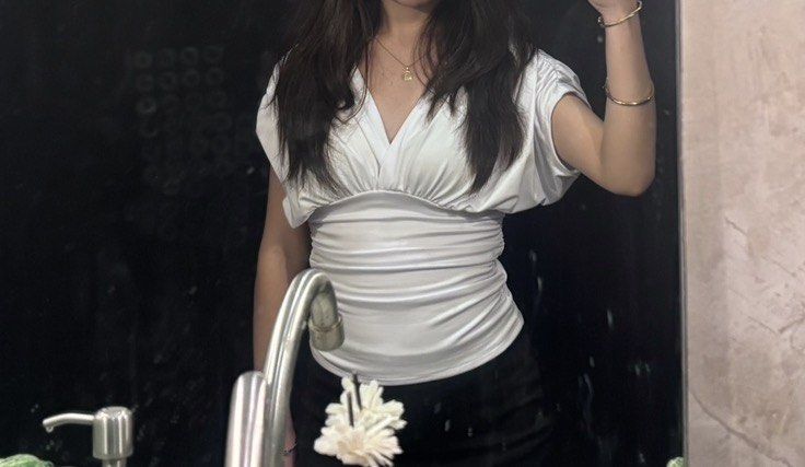 Classy White V-neck Ruched Top (Category: Blouses) located in Manila. Submitted by de.clutterthings (Listing ID 1459324319, Image 1). Description: - Fits XS-M - Ruched detailing for a flattering fit - Wrap style cinches at the waist - Short, fluttery sleeves - Pairs perfectly with low-waisted bottoms - Comfortable and stylish for any occasion - Easy to dress up or down.