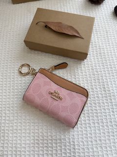 (Category: ) located in . Submitted by fancycollzstore (Listing ID 1459418980, Image 1). Description: .