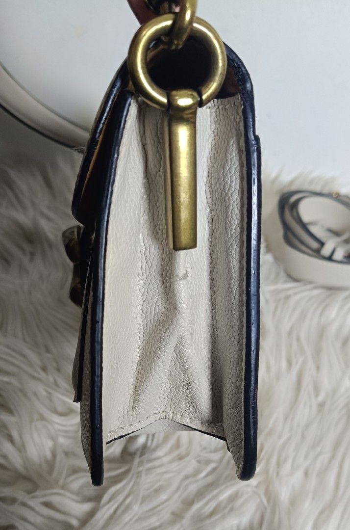 Coach Tabby (Category: Shoulder Bags) located in Davao. Submitted by roxy0404 (Listing ID 1459299028, Image 2). Description: ukay source no issue with minimal signs of use with one kili strap and one long strap.