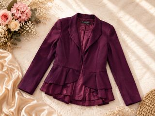 (Category: ) located in . Submitted by revivecloset99 (Listing ID 1459421756, Image 1). Description: .