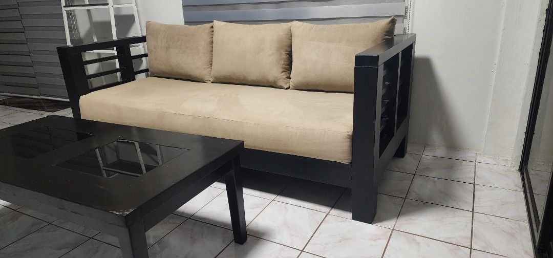 Daybed sofa with center table (Category: Sofas) located in Taguig. Submitted by arnoldcb.800 (Listing ID 1459416060, Image 2). Description: For sale Daybed sofa Mahogany solid wood 8" foam Suede cover washable Lenght 85 inches Including center table free throw pillows Slightly used Good for condo Pick up or via lalamove c/o buyer Location: Signal Village Taguig.