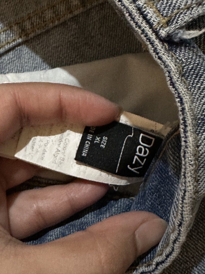 DAZY Raw Hem Denim Shorts XL (Category: Shorts) located in Malolos. Submitted by vivienjoyce (Listing ID 1459290201, Image 2). Description: - Brand: DAZY - Item: Denim Shorts - Size: XL - Fit: Relaxed - Detail: Raw hem - Occasion: Casual wear - Condition: Brand new (bought but didn't fit) - Reason for selling: Incorrect fit - Perfect for: Everyday comfort and style.