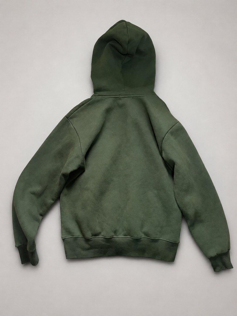DBTK Genesis Hoodie (Category: Coats, Jackets and Outerwear) located in Quezon City. Submitted by oknaman (Listing ID 1459370509, Image 2). Description: Ilang beses lang nagamit.