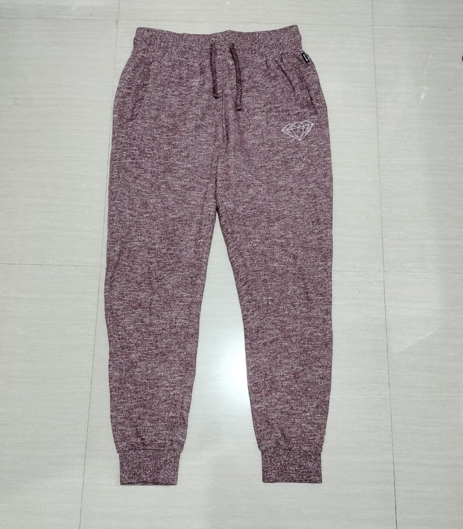 DIAMOND SUPPLY CO JOGGER (Category: Joggers) located in Sariaya. Submitted by social_animalz (Listing ID 1459459127, Image 1). Description: waist: 30 to 34 length: 39.5 shipping fee is not included.