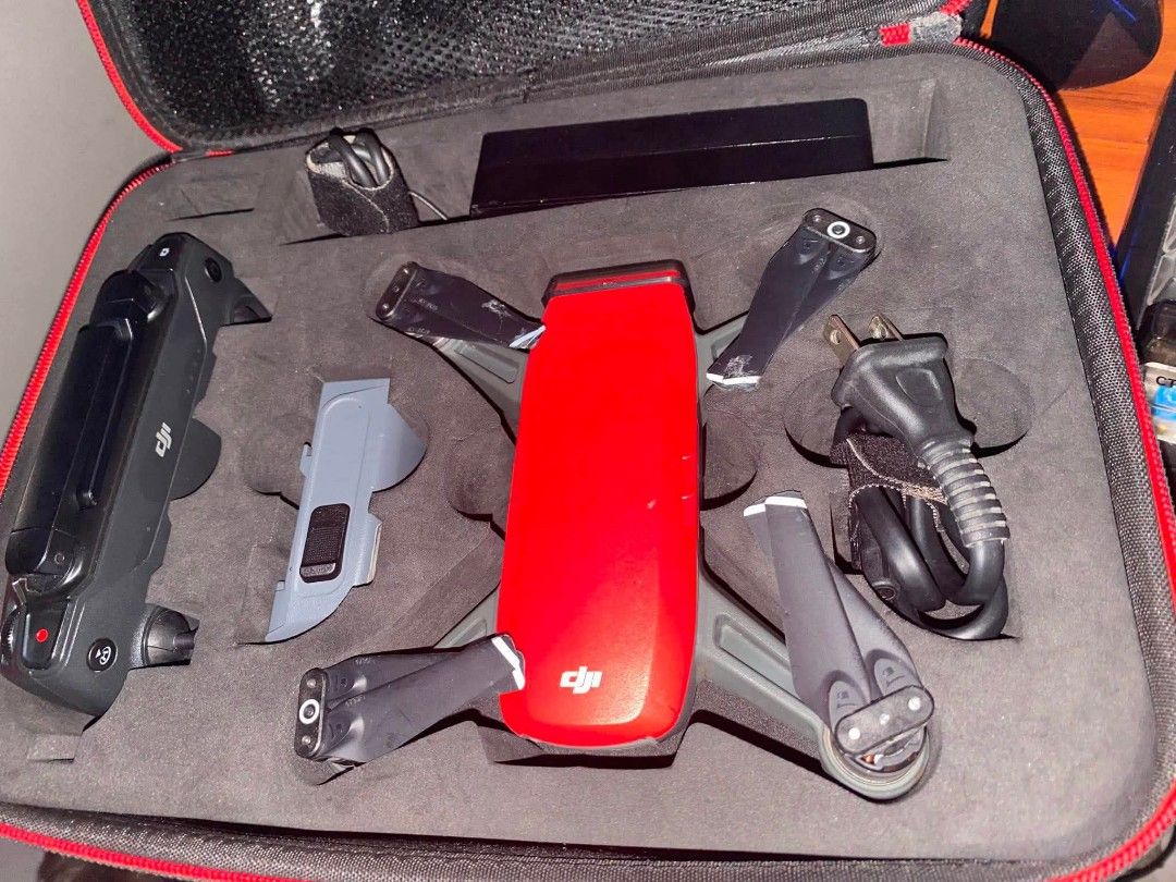 Dji spark (Category: Drones) located in Manila. Submitted by dale.1105 (Listing ID 1459439267, Image 1). Description: .