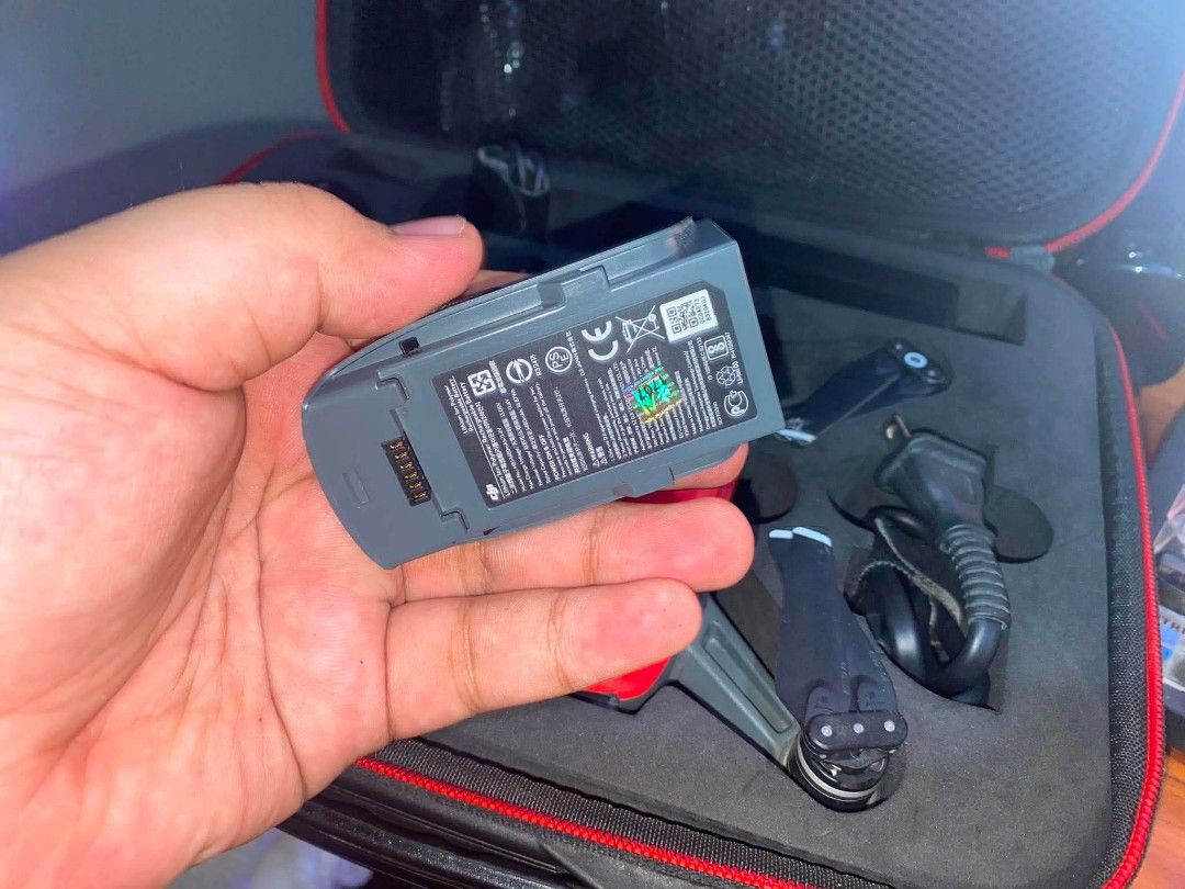 Dji spark (Category: Drones) located in Manila. Submitted by dale.1105 (Listing ID 1459439267, Image 2). Description: .