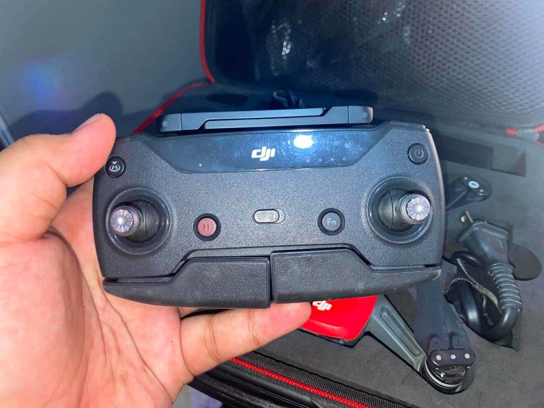 Dji spark (Category: Drones) located in Manila. Submitted by dale.1105 (Listing ID 1459439267, Image 3). Description: .