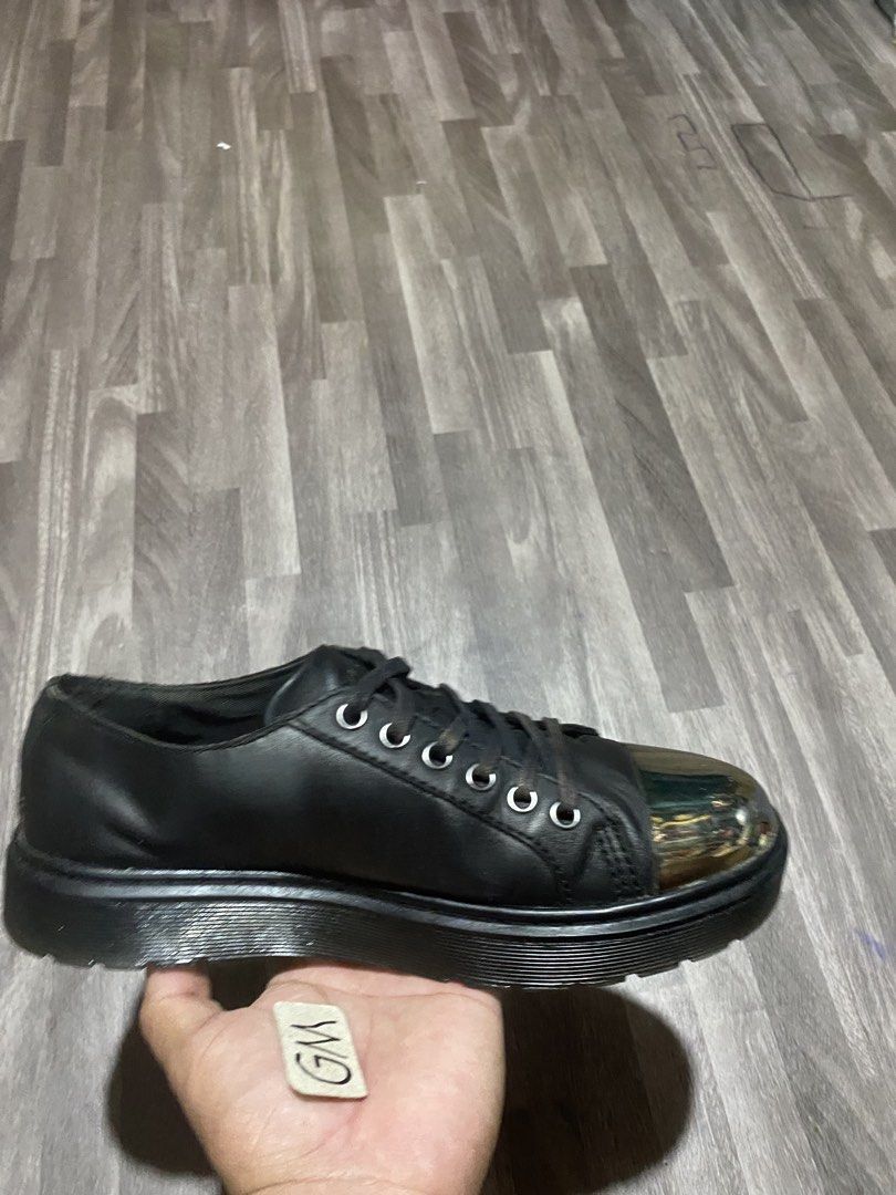 Dr Martens Alexei (Category: Flats & Sandals) located in Cebu City. Submitted by freemoon.b85e0c (Listing ID 1459472892, Image 2). Description: Dr Martens Alexei Legit/Slightly used Size 8 usL/6 uk/39 euro Price 1350 plus sf Good condition.