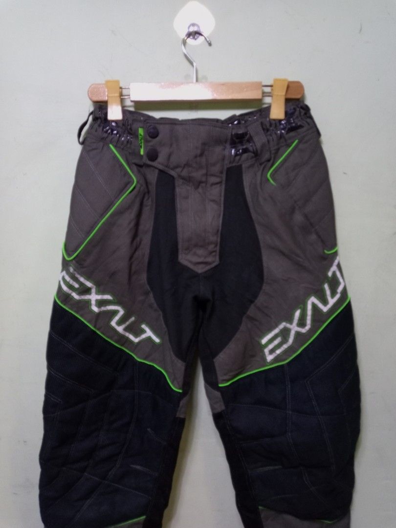 Exalt Paintball Pants Grey/Black/Green (Category: Jeans) located in Manila. Submitted by onewikstraight (Listing ID 1459487230, Image 3). Description: - Exalt paintball pants - Color: Grey with black and neon green accents - Features padded knees and sides for protection - Elastic waistband with drawstring for a secure fit - Size med to large - Perfect for your next paintball game PM 📨 📥 1500+sf .