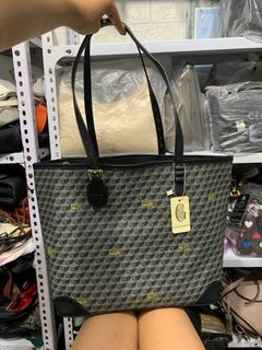 (Category: ) located in . Submitted by _prettysimplecollection (Listing ID 1459364534, Image 1). Description: .