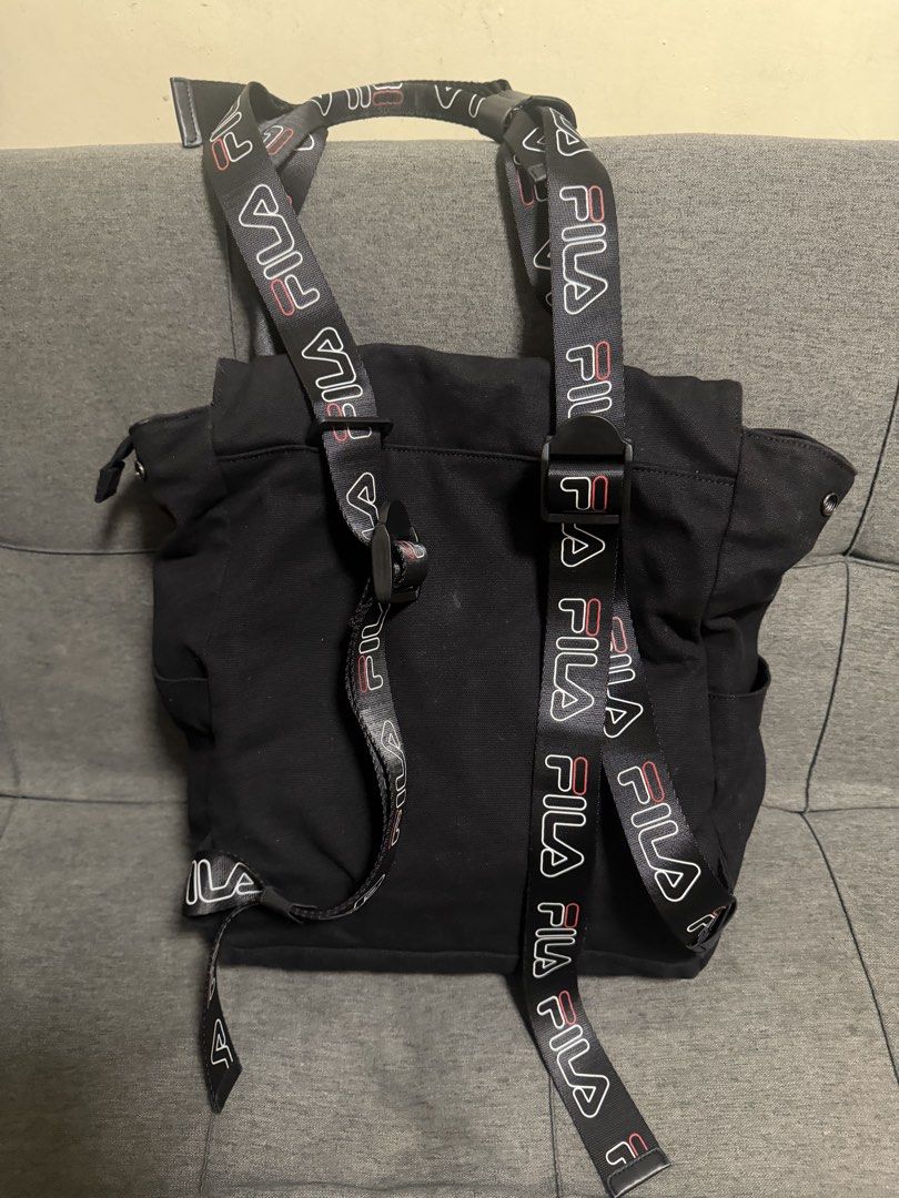 Fila Backpack/Tote bag (Category: Backpacks) located in Batangas. Submitted by stopandshopforluxury (Listing ID 1459399685, Image 2). Description: Rare to find item ❤️ Can use as backpack and tote bag.