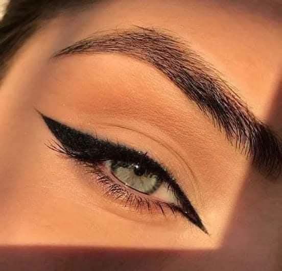 Flormar Dipliner Thin Felt Tip Intense Pigmented Black Eyeliner (Category: Makeup) located in Talisay. Submitted by arnilynluc61194 (Listing ID 1459487203, Image 3). Description: - Flormar Dipliner for a perfect winged look. - Thin felt tip for precise application. - Intensely pigmented formula for a bold black line. - Easy to use for sharp, clean lines. - Great for everyday or special occasions..
