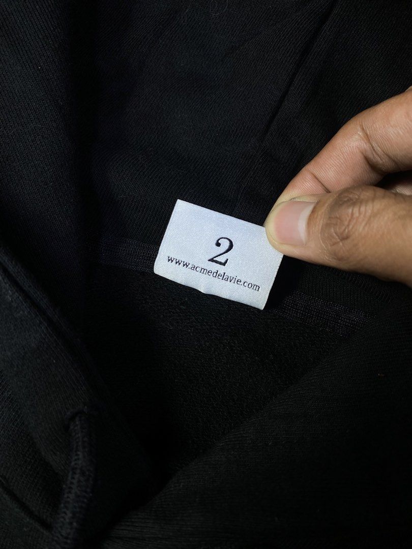 For sale❗️ (Category: Coats, Jackets and Outerwear) located in Davao. Submitted by lucas06082030 (Listing ID 1459451694, Image 3). Description: ADLV HOODIE JACKET SIZE 2 GOOD AS NEW AUTHENTIC 💯 DIMENSION : Width 22 x Length 29 .