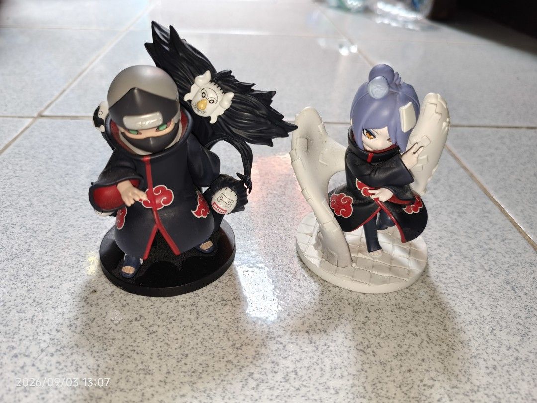 For Sale Akatsuki set Naruto Line (Category: Figurines & Statues) located in Manila. Submitted by spikenone (Listing ID 1459418268, Image 1). Description: - Collectible Naruto Akatsuki figures - Includes kakuzu - Includes Konan with paper wings - Both figures are standing on their bases - Ideal for any Naruto fan's collection.