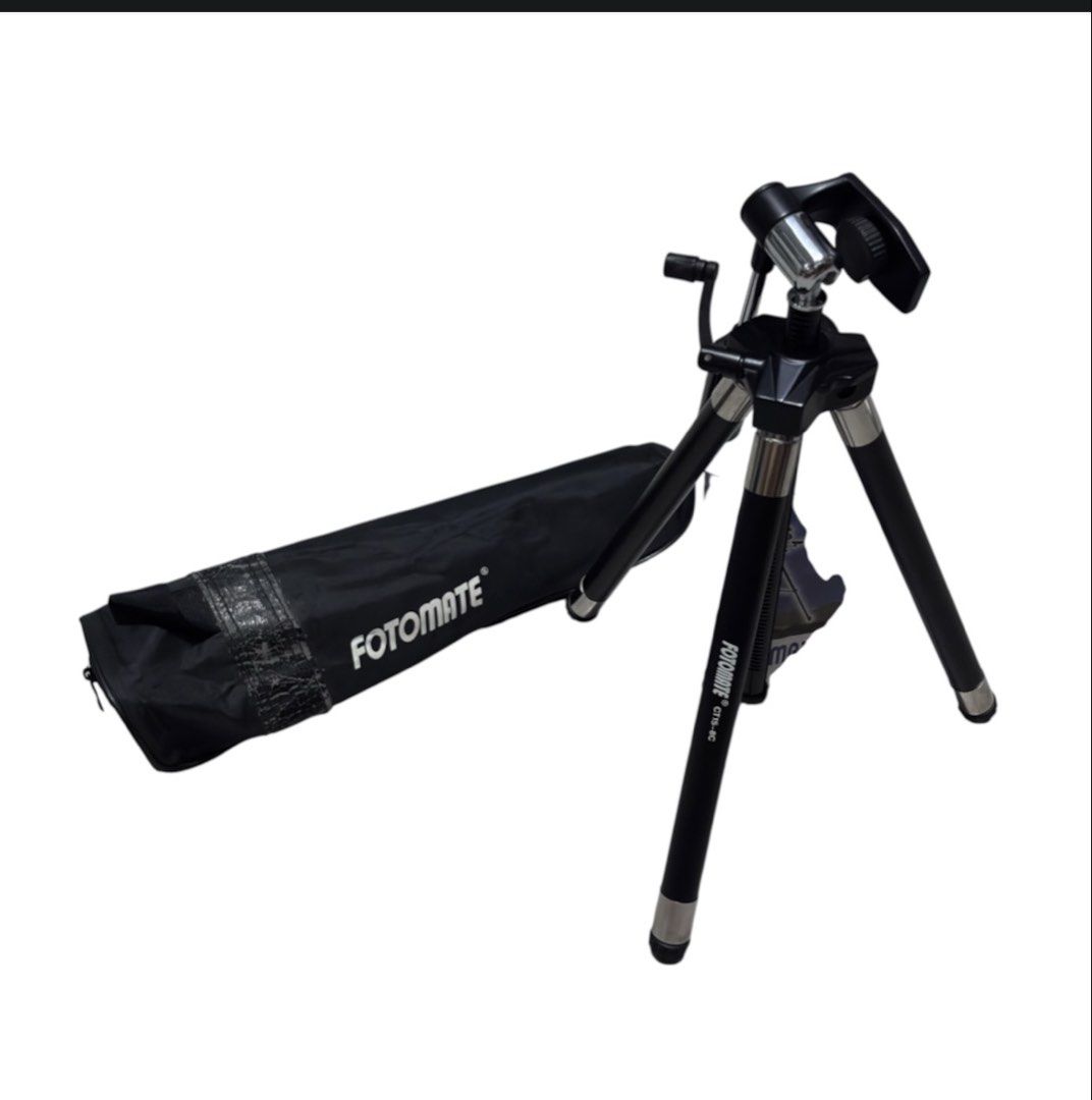 Fotomate Mini Tripod (Category: Tripods & Monopods) located in Paranaque City. Submitted by dalle_closet (Listing ID 1459362486, Image 1). Description: slightly used pa ito maximum height: 47.5 inches.