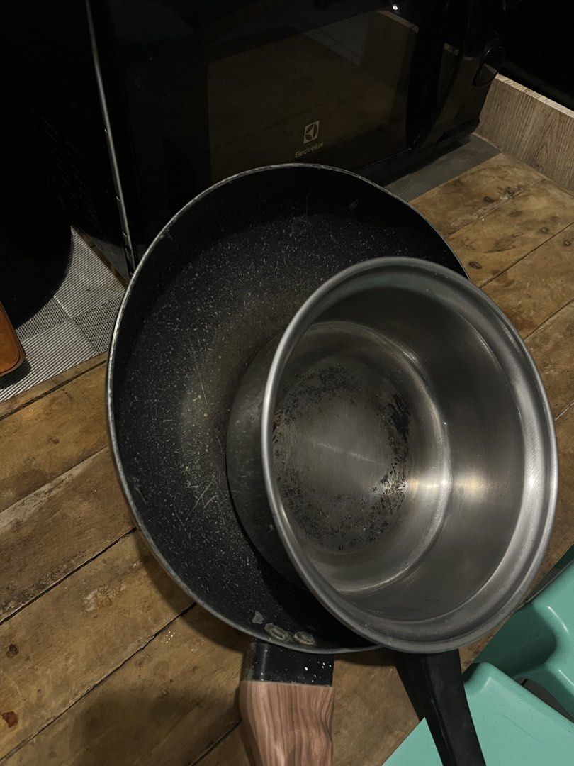 Frying Pan and Pot Set (Category: Cookware & Accessories) located in Manila. Submitted by cartmarj (Listing ID 1459396558, Image 2). Description: - Set includes frying pan and pot - Signs of use on pot interior and pan exterior bottom - Fully functional for everyday cooking - Just needs Cleaning .