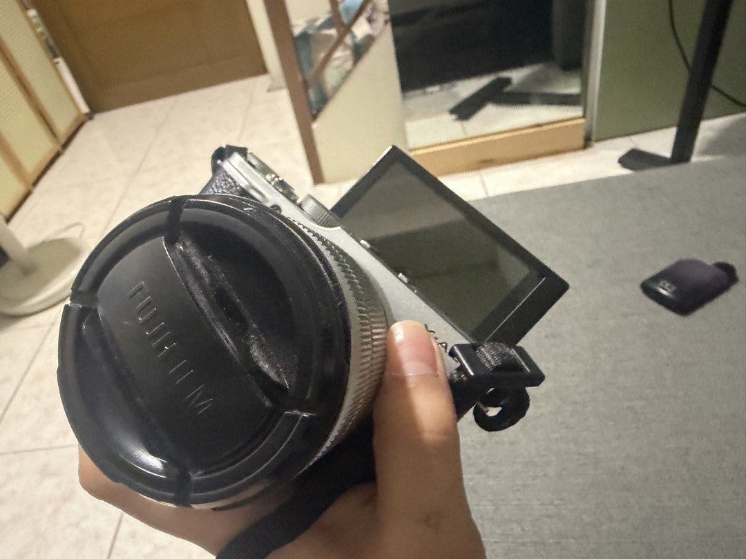Fujifilm X-A2 Silver Digital Camera with Lens (Category: Cameras) located in Marilao. Submitted by lndnsc (Listing ID 1459337345, Image 2). Description: RUSH SALE – Fujifilm X-A2 + 16-50mm Kit Lens – ₱7,000 Issue: * Camera body is not turning on. * Selling as-is for repair, parts, or if the issue is just battery-related (not guaranteed). The lens is included, making it a great deal for those looking for parts or a repair project. Price: ₱7,000 (R