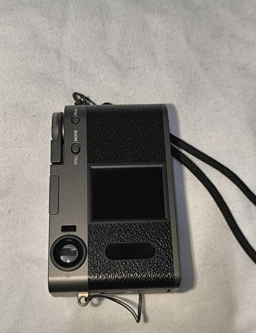 Fujifilm XHalf Black Digital Camera (Category: Cameras) located in Quezon City. Submitted by Techno (Listing ID 1459302446, Image 2). Description: Almost brandnew, di naman nagamit. Napanalunan sa raffle. Test all you want. Slightly Negotiable dipende sa usapan. Meet up or lalamove If meet up weekdays: uptown mall or SB 32nd st..